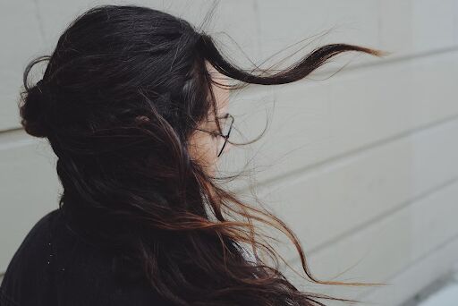 The First Symptoms Of Hair Loss: What To Look For